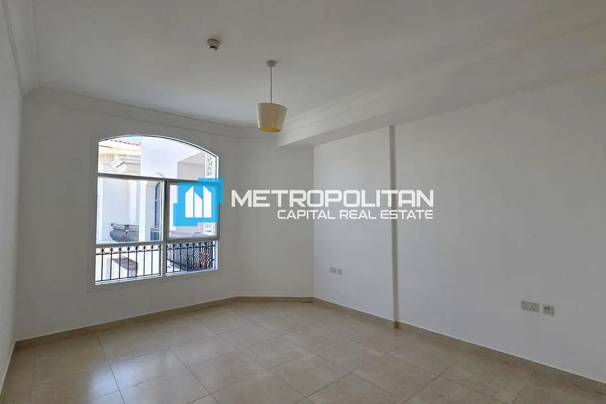 Full Golf View | High Floor | High End Finishes
