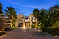 Upgraded Turnberry Villa with Golf Course Views