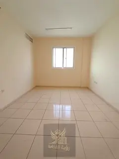 For Annual Rent in Al Qulaya A well located apartment is available for annual rent in Al Qulaya, dir