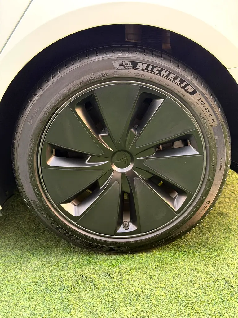 Tesla Model 3 2026