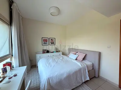 Queen Size Upholstery bed with hydraulic storage - 160x200cm Plus Matteress Micro Pocketed Fibre
