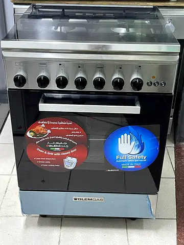GLEMGAS 4 burner gas cooker Range made Italy Exellent Condition