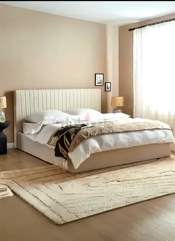 Brand New velvet bed king siza