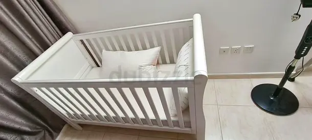 White Wooden Baby Crib — Good Condition, Includes Mattress, Double layer comfort bedsheet & blanket