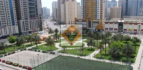 👑 شقة فاخرة غرفتين ماستر | شرفة خاصة | الشارقة | 52,000 درهم