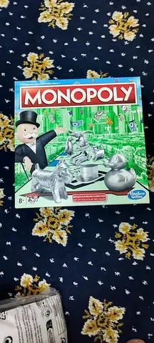 Classic Monopoly Board Game (Hasbro) - Complete Set Brand new