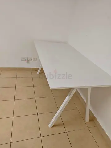 White modern rectangular study/office table - good condition
