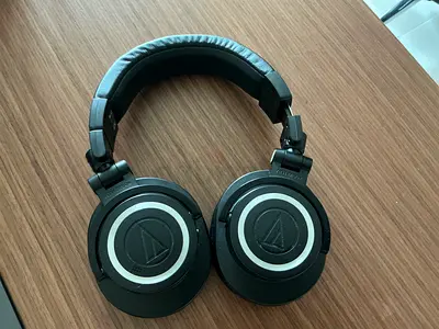Audio-Technica ATH-M50x over-ear wireless studio headphones (used, good condition)