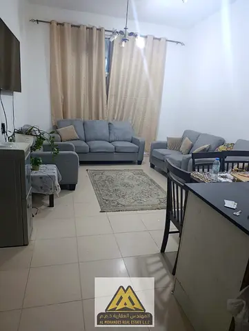 One bedroom and living room • Fully furnished • Balcony • Two bathrooms • Central air conditioning • Free maintenance by the owner • Free parking • Cl
