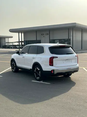 صورة 4 لـ 2023 KIA TELLURIDE