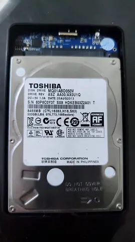 Toshiba HDD 500 GB, with case. Excellent condition.
With case 75 Aed. Without case 60 Aed