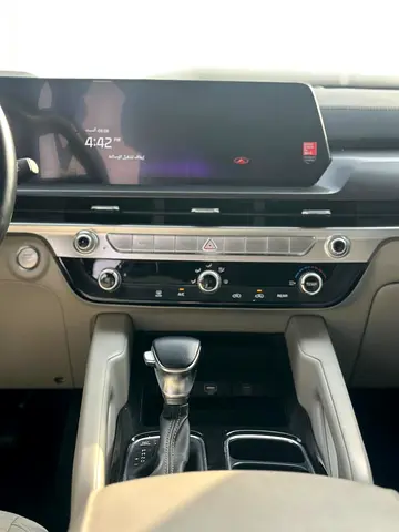 صورة 13 لـ 2023 KIA TELLURIDE