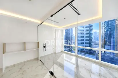 Fitted and Vacant Office Space | Glass Partitioned