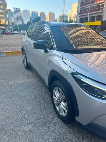 Toyota Corolla Cross GLI Hybrid 2023 | GCC Specs | Low Mileage