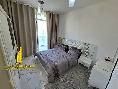 ببلكونه إطلالة بحريه مميزة شقة  ثلاث غرف وصالة مفروشه بالكامل فرش جديد راقي جدا بموقع مميز جدا شامله جميع الخدمات مع جيم، مسبح، باركينج خاص