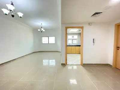 Luxury apartment 1BHK with long hall with long balcony close to Sahara Centre only family building