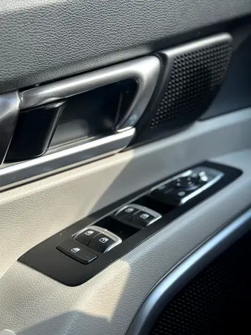 صورة 14 لـ 2023 KIA TELLURIDE