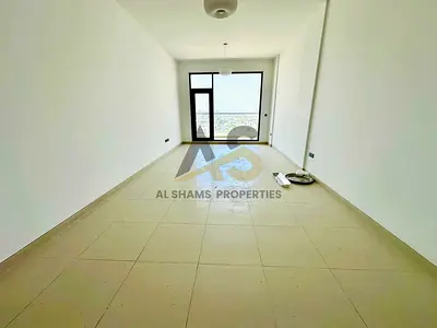 Spacious 3bhk With Maid | Ready To Move in Arjan Area.