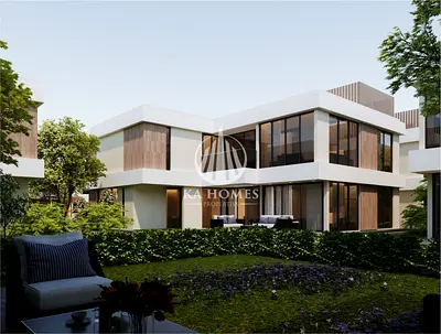 Detached villa – independent majlis with external entrance – garden – swimming pool – 7-year installment plan – freehold ownership.