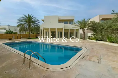 Vacant Now | Private Pool | Large Plot