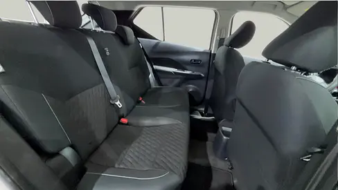 2022 Nissan KICKS 照片 10