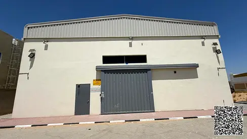 للإيجار مستودع مميز في منطقة الجرف الصناعية 3 بإمارة عجمان، في موقع استراتيجي داخل واحدة من أهم المناطق الصناعية التي تتميز بسهولة الوصول إلى الطرق ال