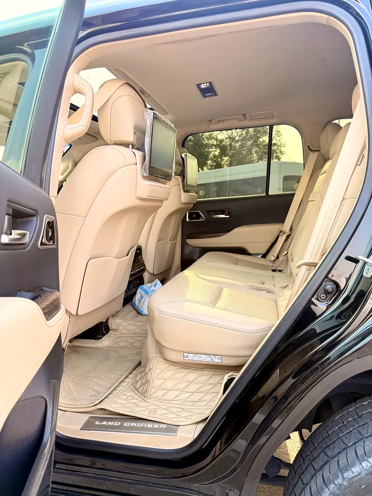 Toyota Land Cruiser 2024