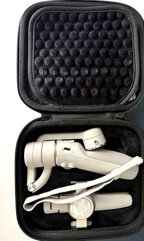 DJI Osmo Mobile 5 Gimbal Stabilizer + Case – Excellent Condition