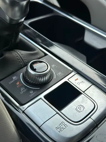 صورة 15 لـ 2023 KIA TELLURIDE