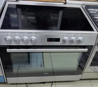 Beko electric stove top 5 hobs 90by60cm excellent working good condition new model free delivery ins