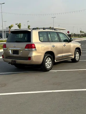 صورة 5 لـ 2010 Toyota LAND CRUISER