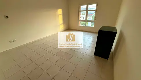 STUDIO WITH 8 WARDROBE NEXT TO METRO STATION
