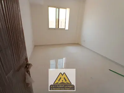 فرصة مميزة للسكن في شقة جديدة وأول ساكن بمنطقة المويهات 3 بعجمان، تتميز بمساحة كبيرة ومريحة، وبلكونة مميزة وتكييف مركزي، مع صيانة مجانية على المالك. م