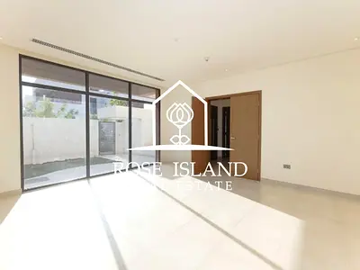 Single Row|High Ceilings|Private Pool|WellPremium
