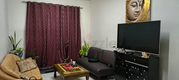 1 bhk sharing space for monthly rent