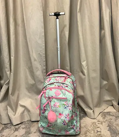 🎒 Branded Big  School Bags for Sale – Minmie
