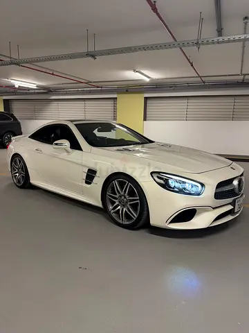 2017 Mercedes-Benz SL-Class SL 550 - Japanese Specs - Pristine Condition