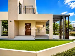Single-Row Corner Unit | Vastu | Large Plot