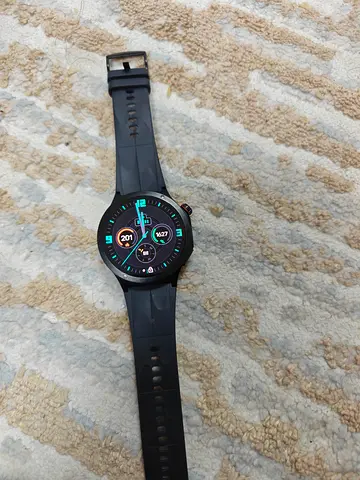 Slightly used newest model One plus Watch 4 with NFC, Built in Speaker, Bluetooth and much more