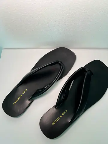 Shoes Size 39