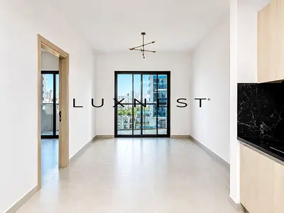 Contemporary 1BR | Vacant Now | Excellent Layout