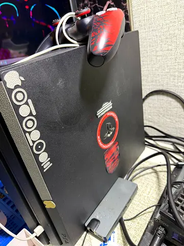 Ps4 pro 2TB