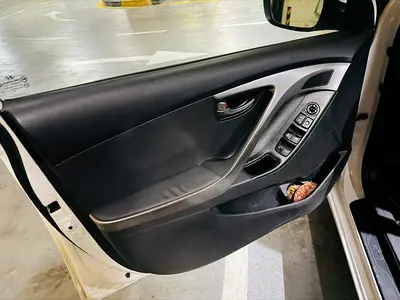 صورة 8 لـ 2014 Hyundai ELANTRA