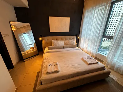 Vacant | Upgraded 1 Bed | Pool & Partial Marina View | 8th Floor