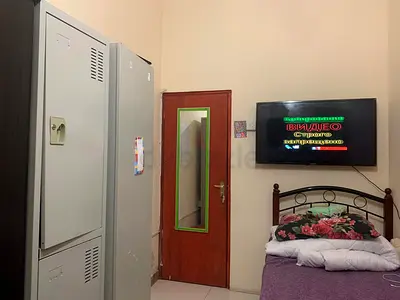 Partition for Girls/ couples near MOE
