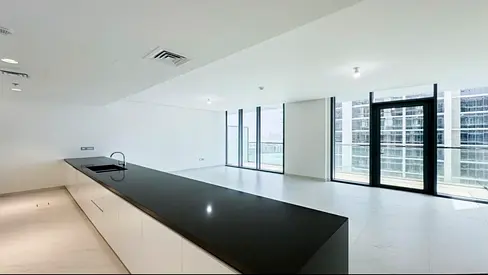 BURJ VIEW | GYM & POOL | VACANT & READY