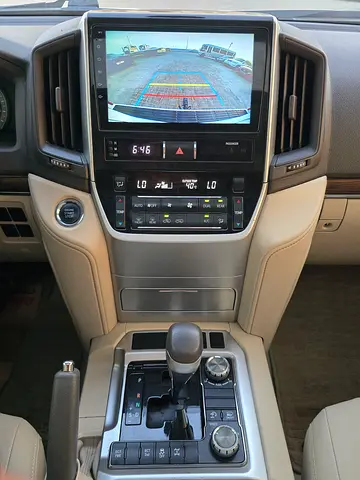 صورة 17 لـ 2019 Toyota LAND CRUISER
