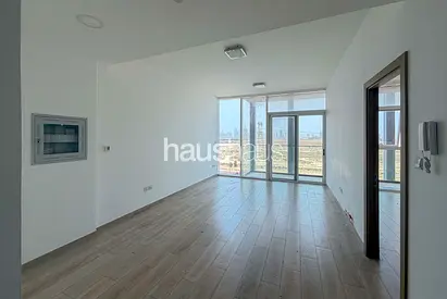 Unfurnished | Vacant | Closed Kitchen | 1 Bed