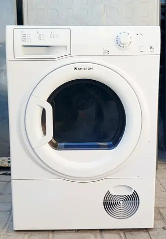ARISTON DRYER 8KG CAPACITY PERFECT WORKING