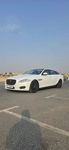 صورة 3 لـ 2013 Jaguar XJ